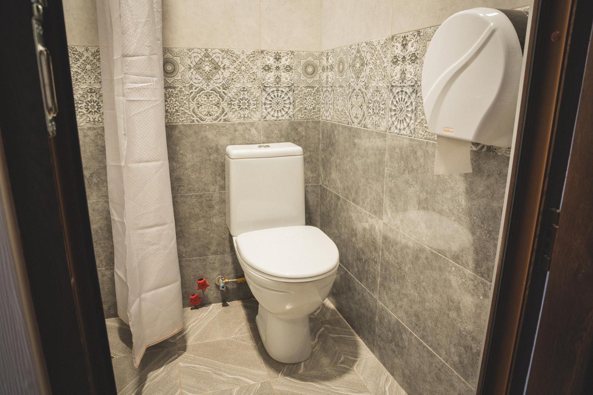 Hh Hotel Tbilisi Eksteriør billede