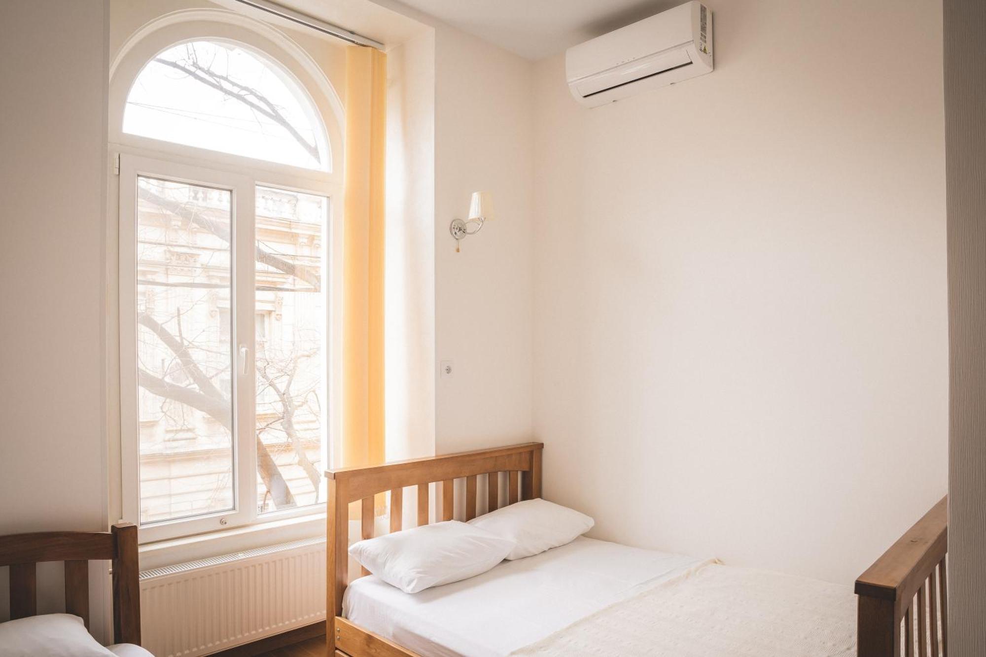 Hh Hotel Tbilisi Eksteriør billede