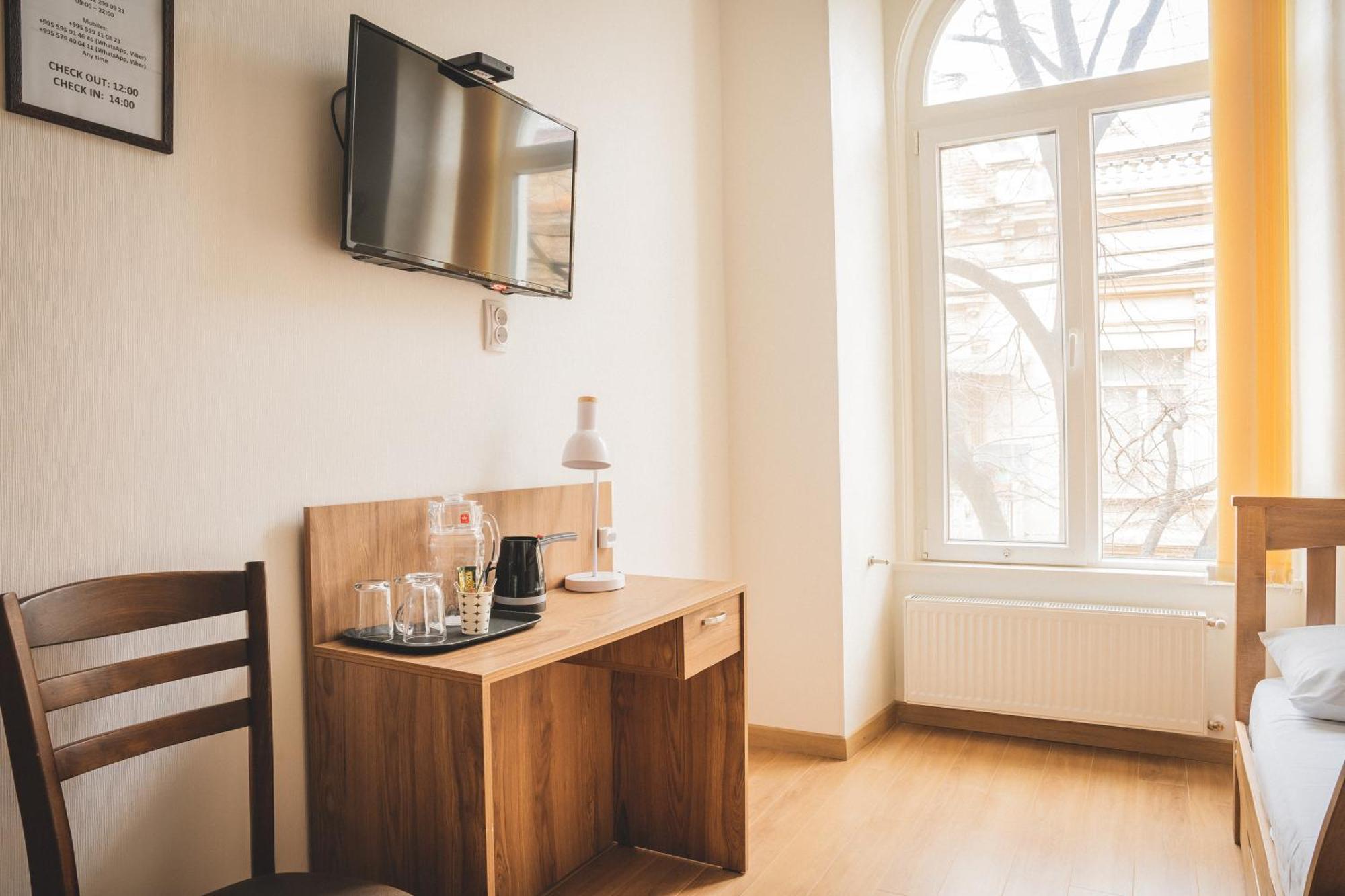 Hh Hotel Tbilisi Eksteriør billede