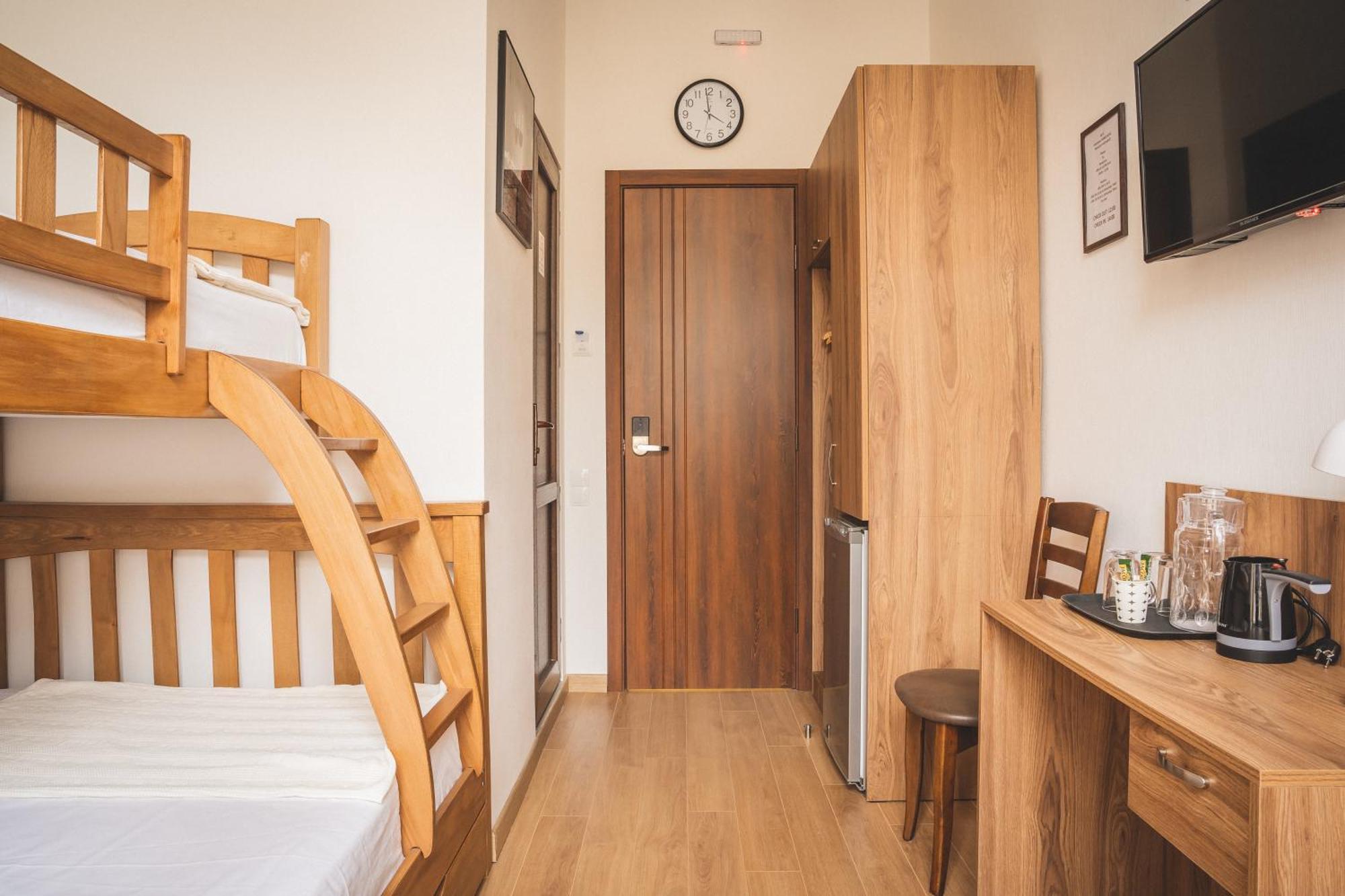 Hh Hotel Tbilisi Eksteriør billede