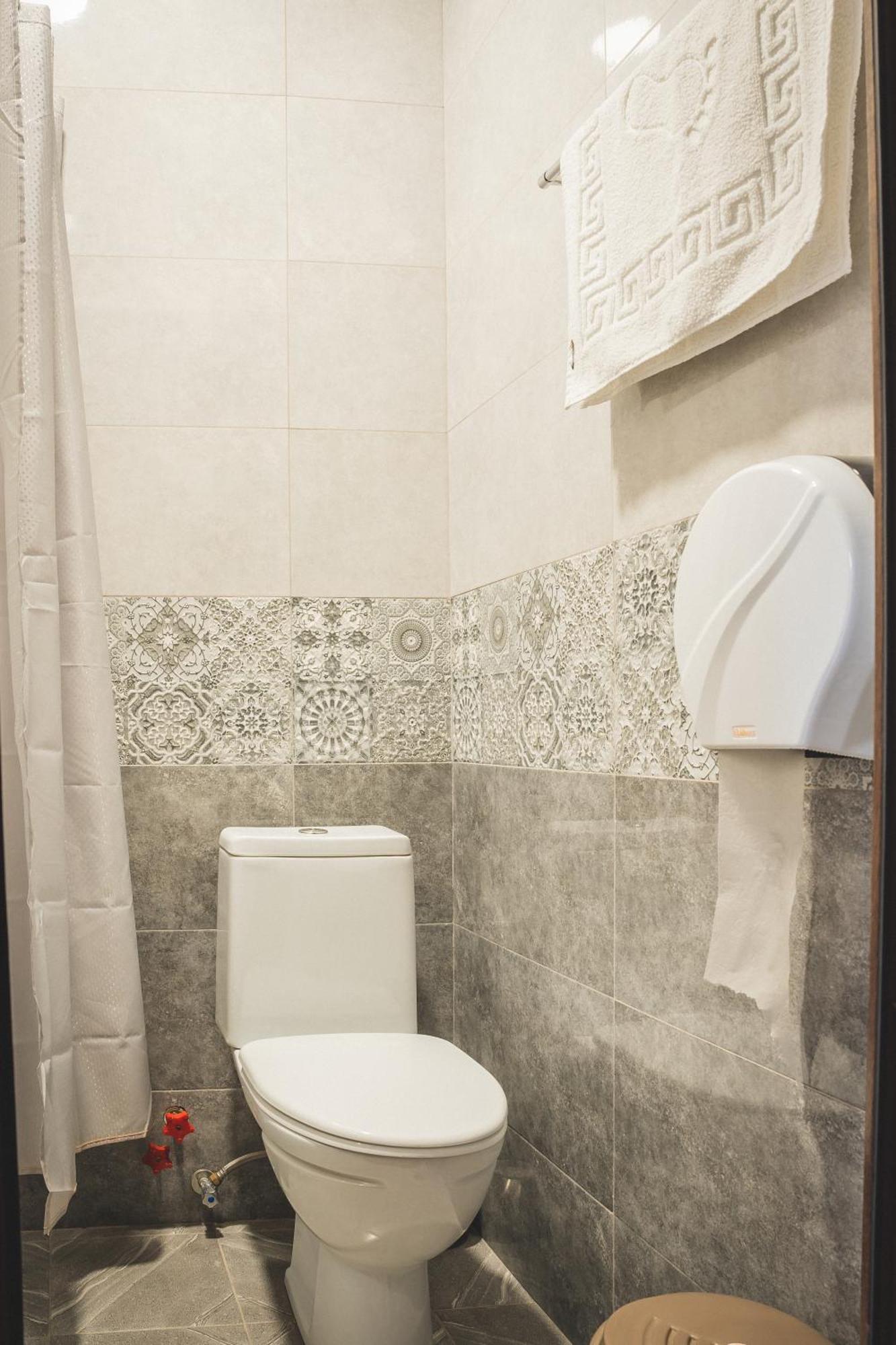Hh Hotel Tbilisi Eksteriør billede