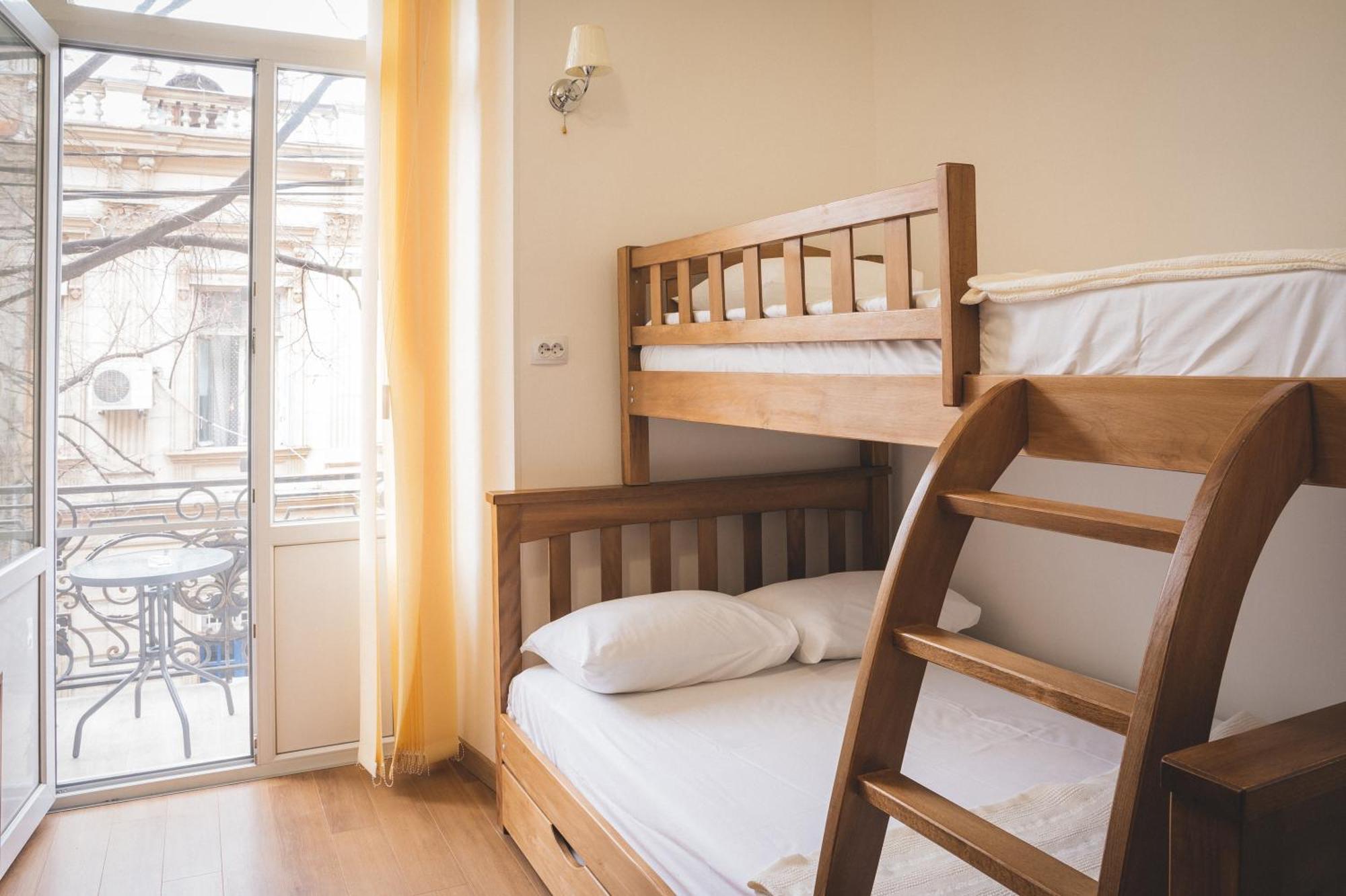 Hh Hotel Tbilisi Eksteriør billede